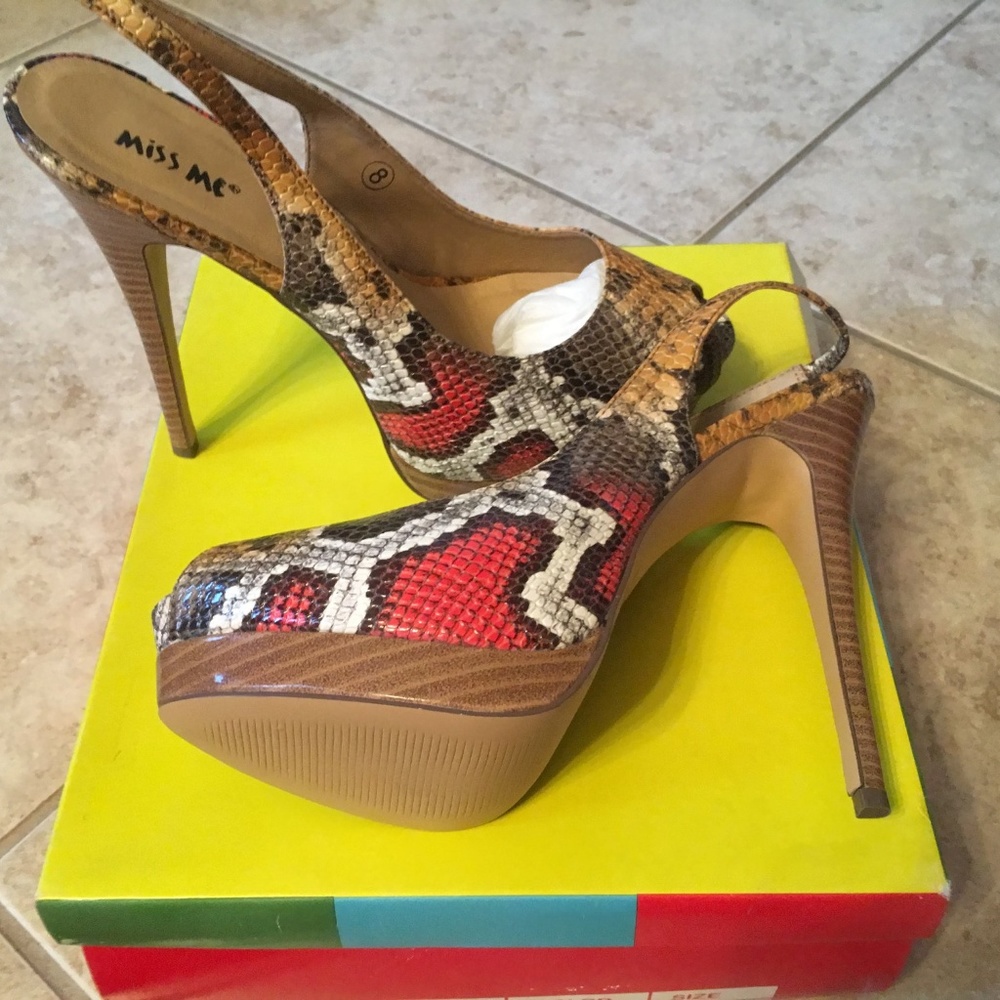 #MissMe Brand Heels / Slingbacks Faux Snake - Picture 1 of 3